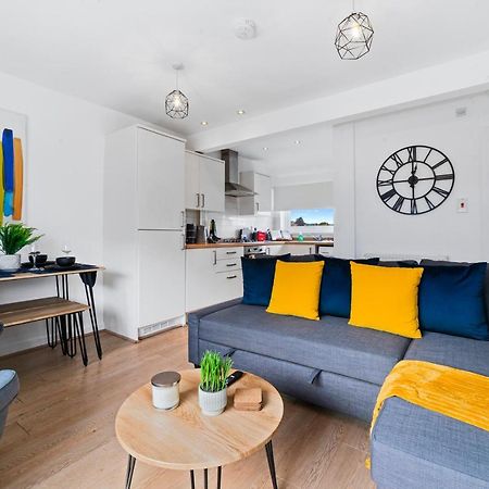 Village Cwtch Whitchurch 2 Bedroom Apartment カーディフ エクステリア 写真