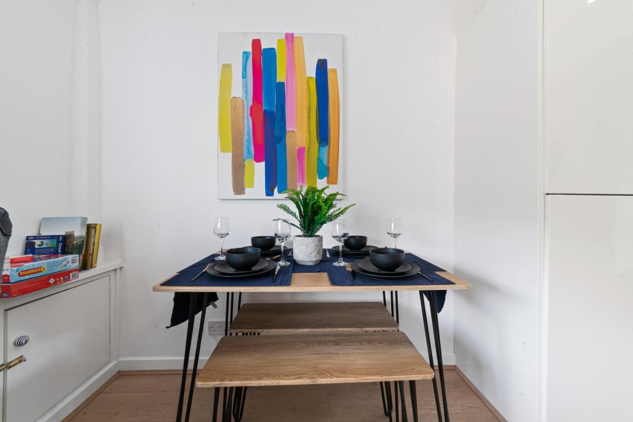 Village Cwtch Whitchurch 2 Bedroom Apartment カーディフ エクステリア 写真