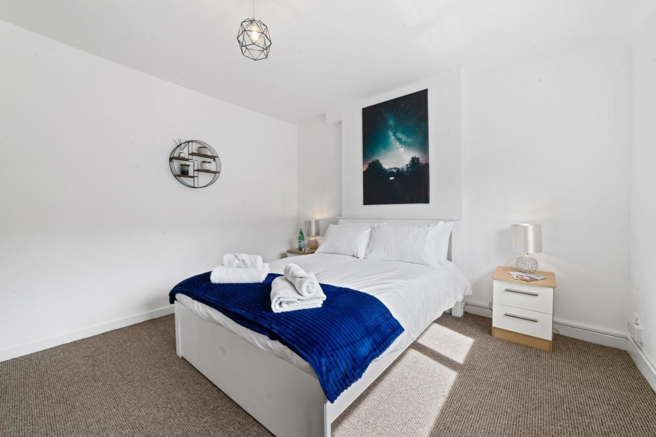 Village Cwtch Whitchurch 2 Bedroom Apartment カーディフ エクステリア 写真