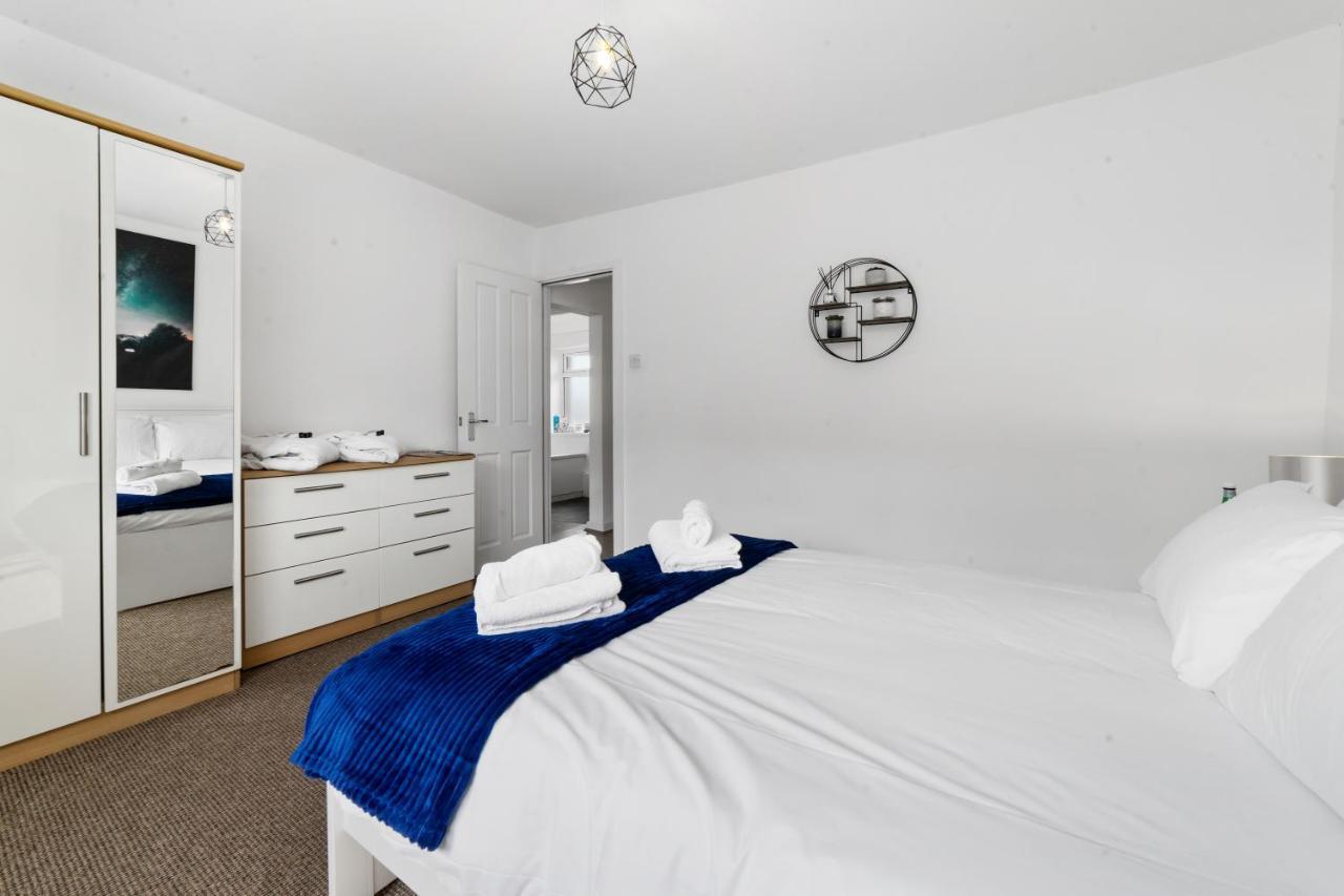 Village Cwtch Whitchurch 2 Bedroom Apartment カーディフ エクステリア 写真